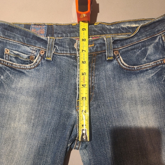 Lucky Jeans - Picture 7 of 8